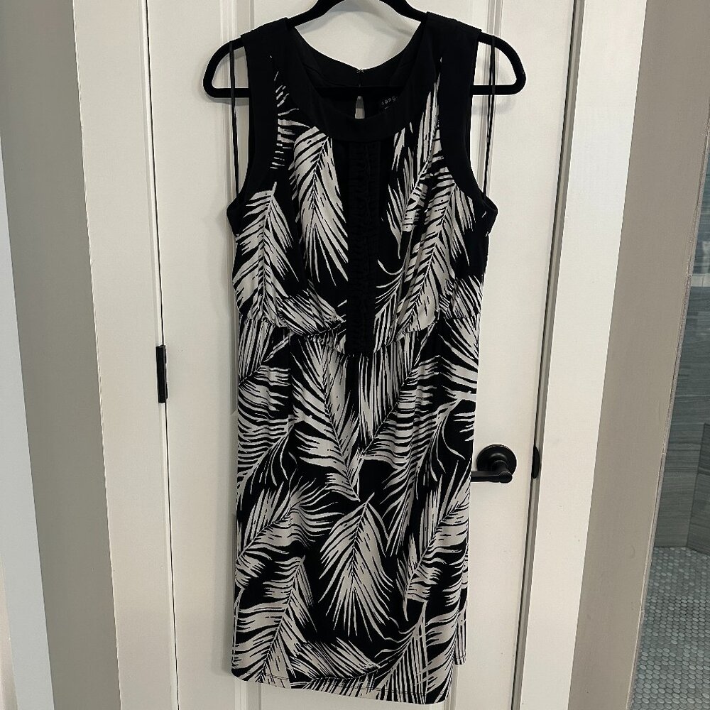 Sangria Sleeveless Palm Print Dress 14W
